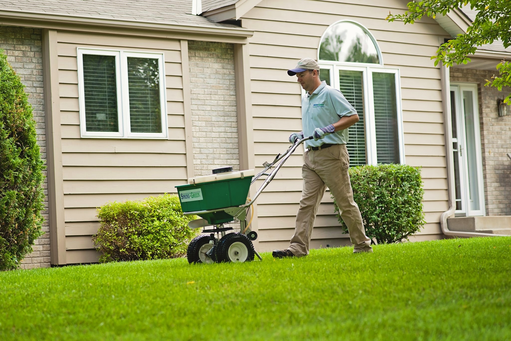 Reliable Lawn Care Services in Lees Summit, MO